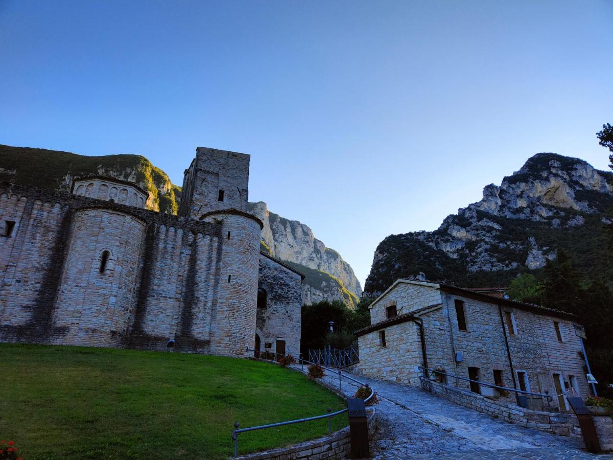 B&B Bivacco Frasassi Climbing & Trail Running House Genga  Zewnętrze zdjęcie