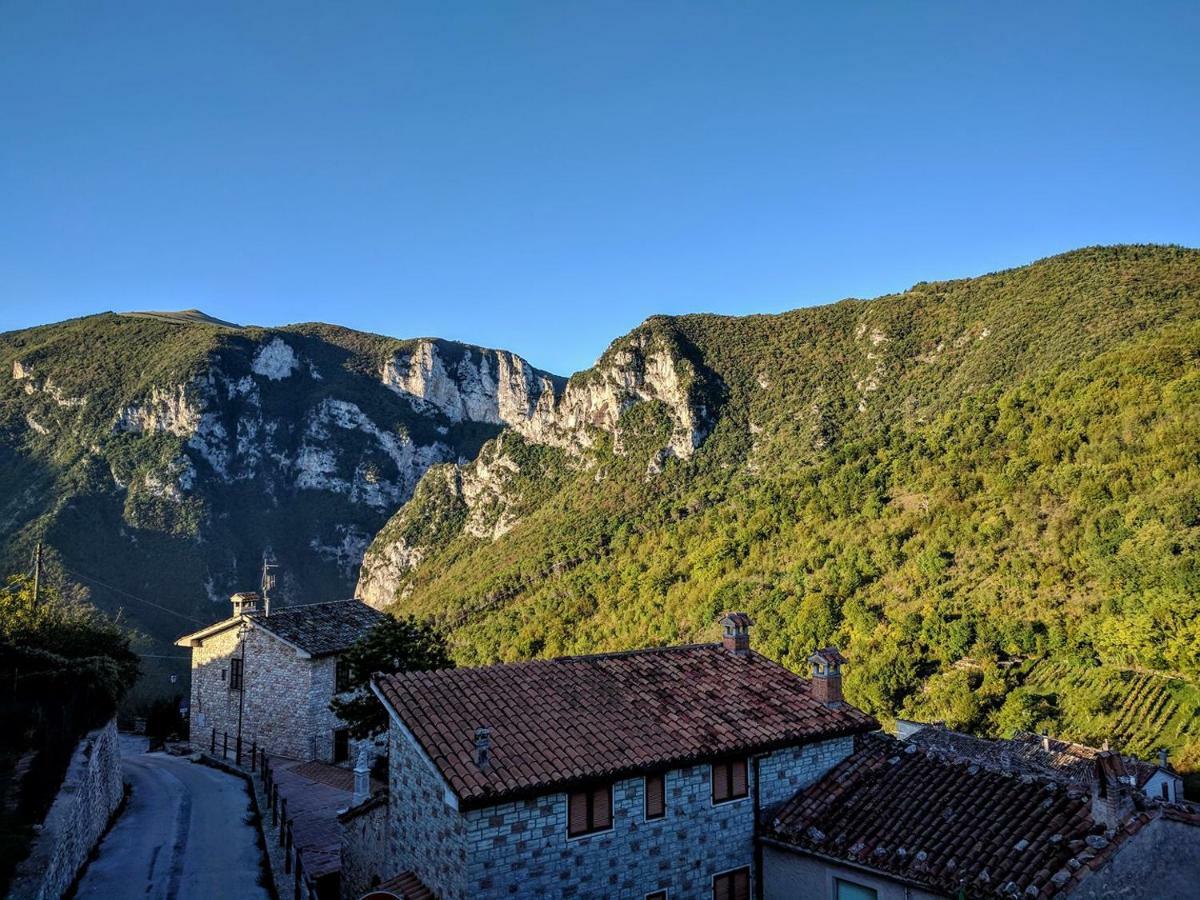 B&B Bivacco Frasassi Climbing & Trail Running House Genga  Zewnętrze zdjęcie